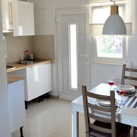 Apartments By The Sea Orebic, Peljesac - 4563 أوروبيتش